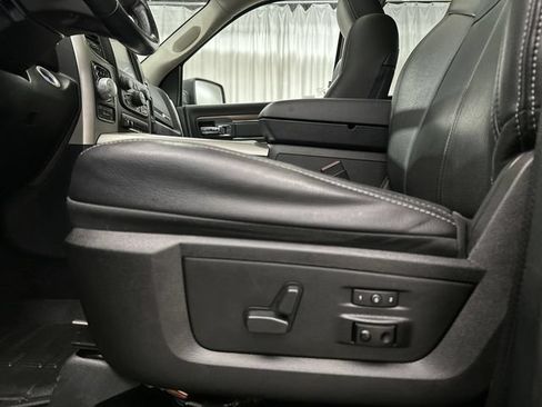 Used 2018 RAM 1500 Laramie w/ Convenience Group AWD/4WD image 18