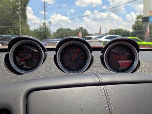 Used 2012 Nissan 370Z Roadster RWD image 20