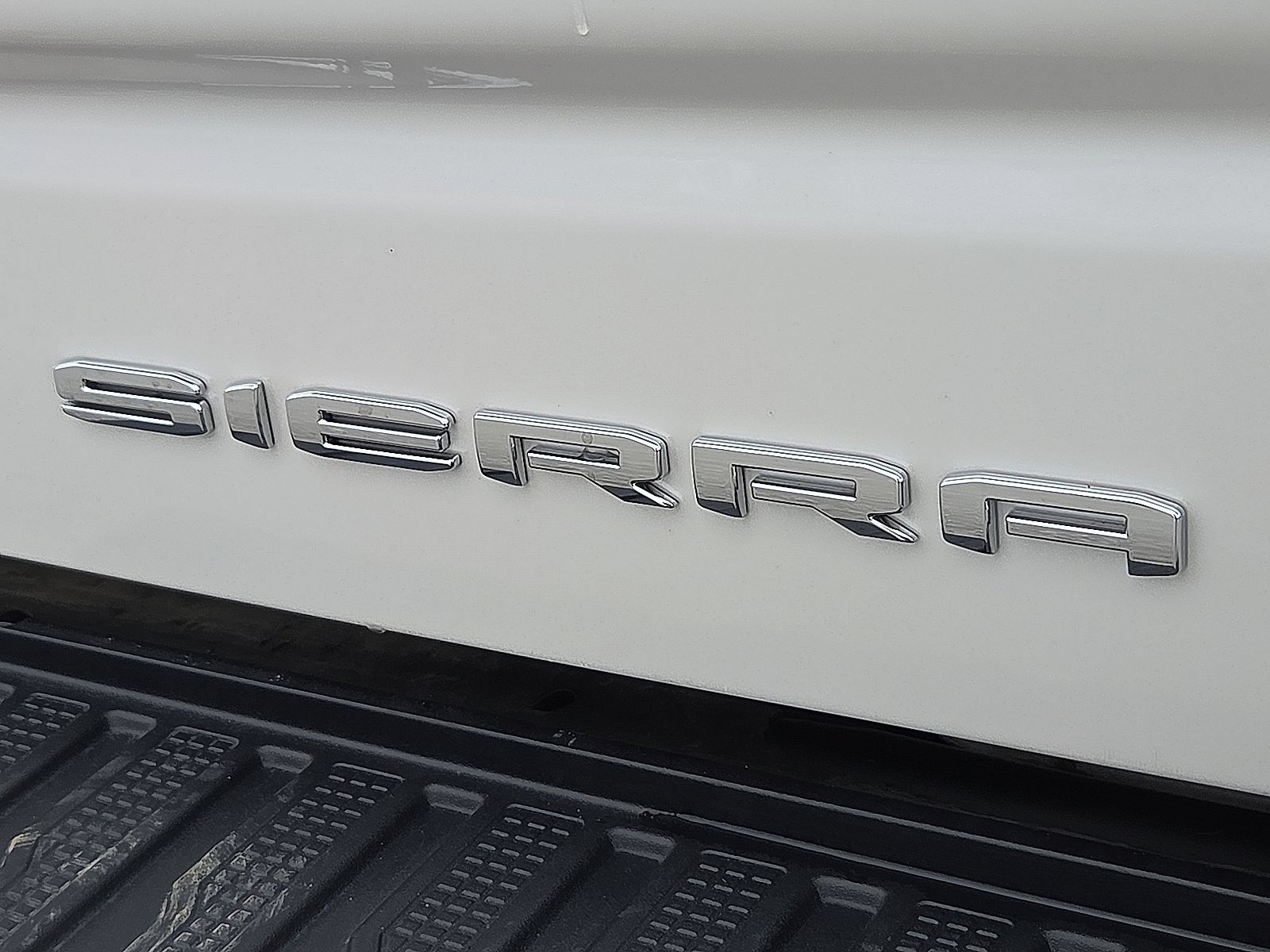 Certified 2024 GMC Sierra 1500 Denali w/ Denali Reserve Package AWD/4WD image 9