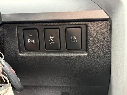 Used 2015 Toyota Tundra Platinum AWD/4WD image 33