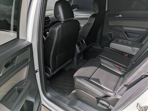 Certified 2023 Volkswagen Atlas Cross Sport SE w/ Black Wheel Package AWD/4WD image 23