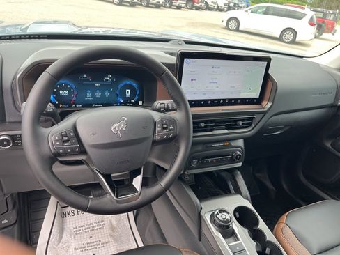New 2025 Ford Bronco Sport Outer Banks w/ Sasquatch Outer Banks Package image 9