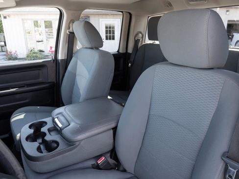 Used 2017 RAM 1500 Express AWD/4WD image 17