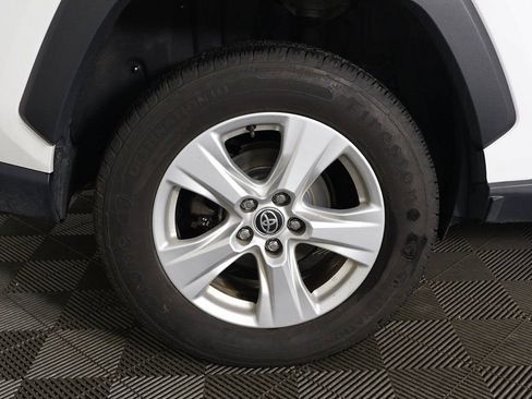 Used 2020 Toyota RAV4 XLE w/ Convenience Package image 20