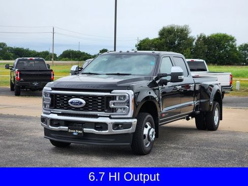New 2026 Ford F350 Lariat w/ Lariat Premium Package AWD/4WD image 3