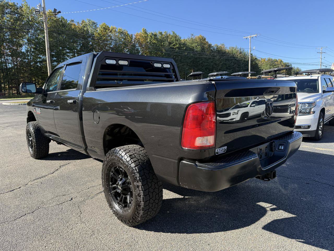 Used 2018 RAM 2500 Tradesman w/ Chrome Appearance Group AWD/4WD image 9