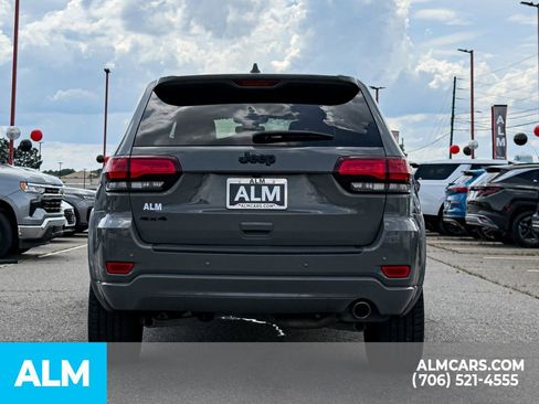 Used 2020 Jeep Grand Cherokee Altitude AWD/4WD image 5