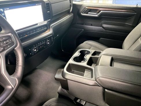 Used 2024 Chevrolet Silverado 1500 LT AWD/4WD image 20