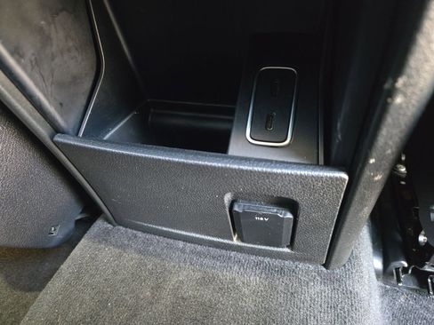 Used 2021 Mercedes-Benz GLS 450 4MATIC image 24