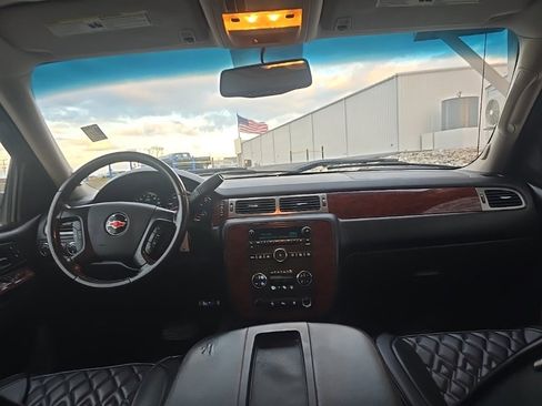 Used 2011 Chevrolet Silverado 1500 LTZ image 23