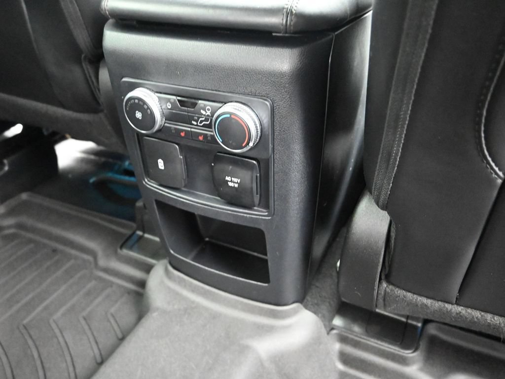 Used 2021 Ford Explorer Platinum w/ Equipment Group 601A AWD/4WD image 35