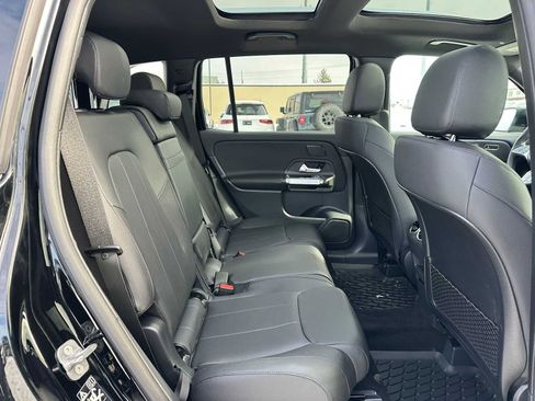 New 2026 Mercedes-Benz GLB 250 4MATIC image 12
