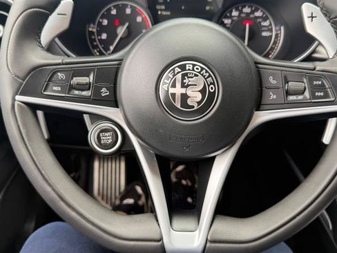 Used 2018 Alfa Romeo Stelvio Ti Sport AWD/4WD image 34
