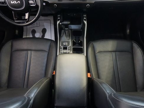 Used 2025 Kia Sorento S w/ Panoramic Sunroof Package image 32