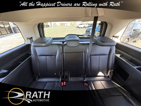 Used 2024 Ford Expedition XLT image 22