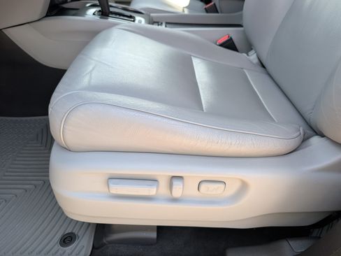 Used 2017 Honda Pilot EX-L image 10
