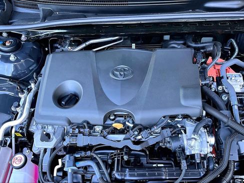 Used 2025 Toyota Camry SE FWD image 32