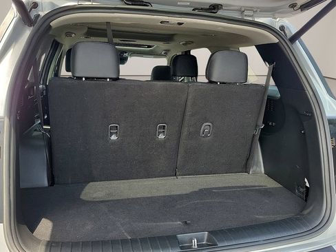 Used 2024 Hyundai Palisade Limited FWD image 7