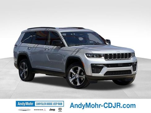 New 2026 Jeep Grand Cherokee L Limited AWD/4WD image 1