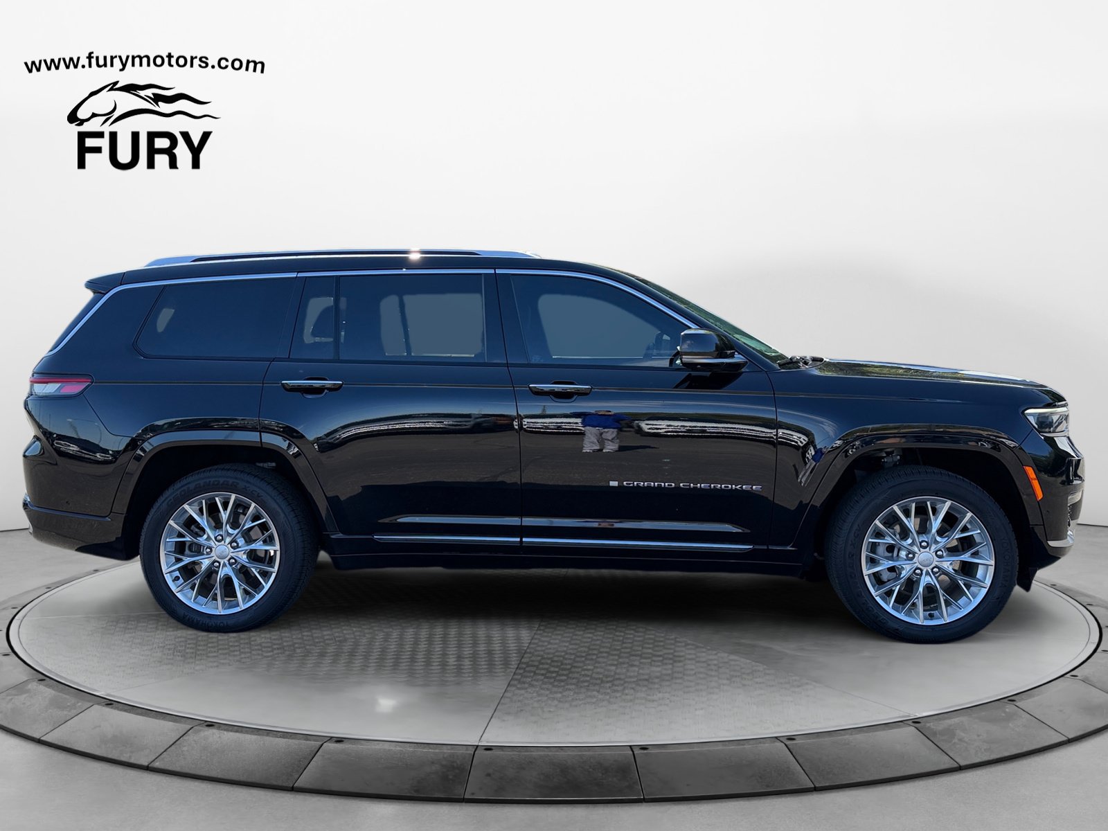 Used 2021 Jeep Grand Cherokee L Summit w/ Advanced Protech Group IV AWD/4WD image 3