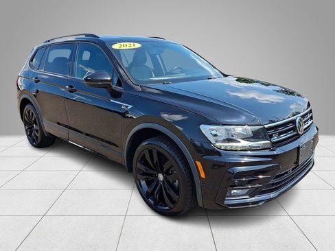 Used 2021 Volkswagen Tiguan SE R-Line w/ 2-Row Tiguan MDO Package AWD/4WD image 4