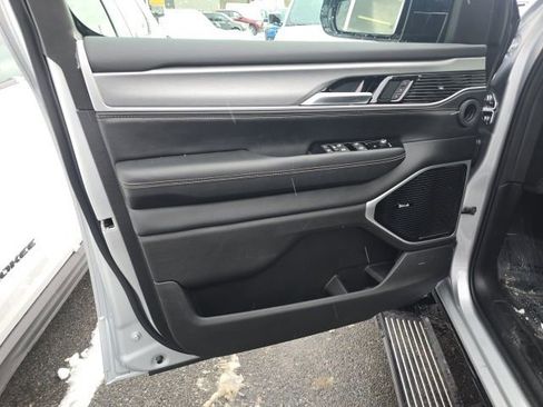 New 2026 Jeep Grand Wagoneer Limited image 10