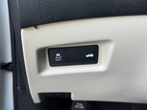 Used 2023 INFINITI Q50 Luxe w/ Cargo Package RWD image 18
