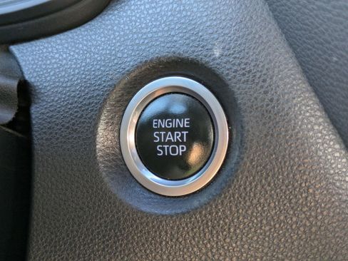 Used 2022 Toyota Corolla SE w/ SE Premium Package image 23