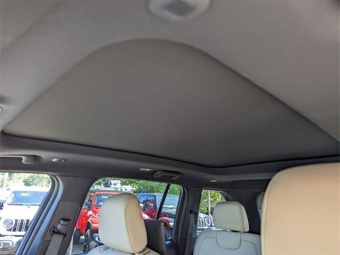 New 2023 Jeep Grand Cherokee 4xe w/ Luxury Tech Group II image 19