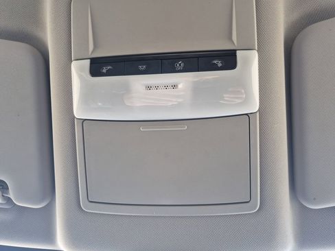 Used 2023 Nissan Rogue S image 25