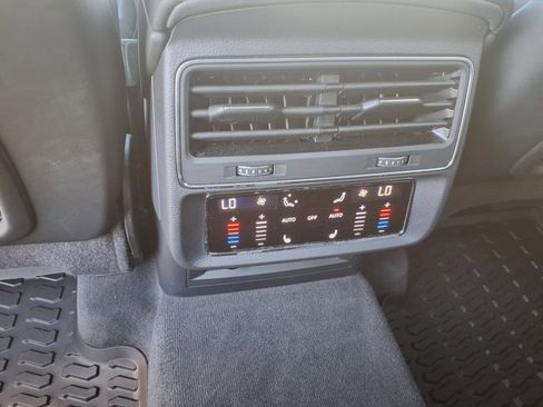 Used 2021 Audi Q7 3.0T Prestige image 11