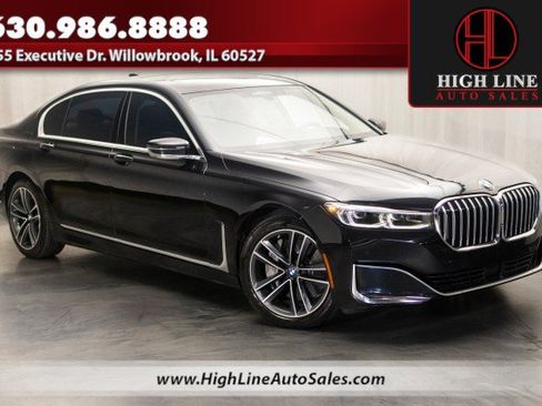 Used 2020 BMW 750i xDrive AWD/4WD image 1