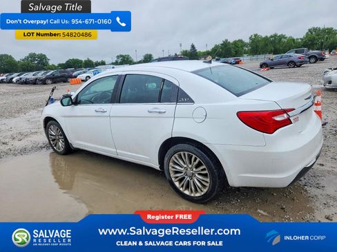 Used 2012 Chrysler 200 Limited FWD image 3