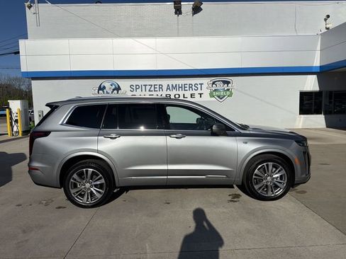 Used 2025 Cadillac XT6 Premium Luxury AWD/4WD image 11