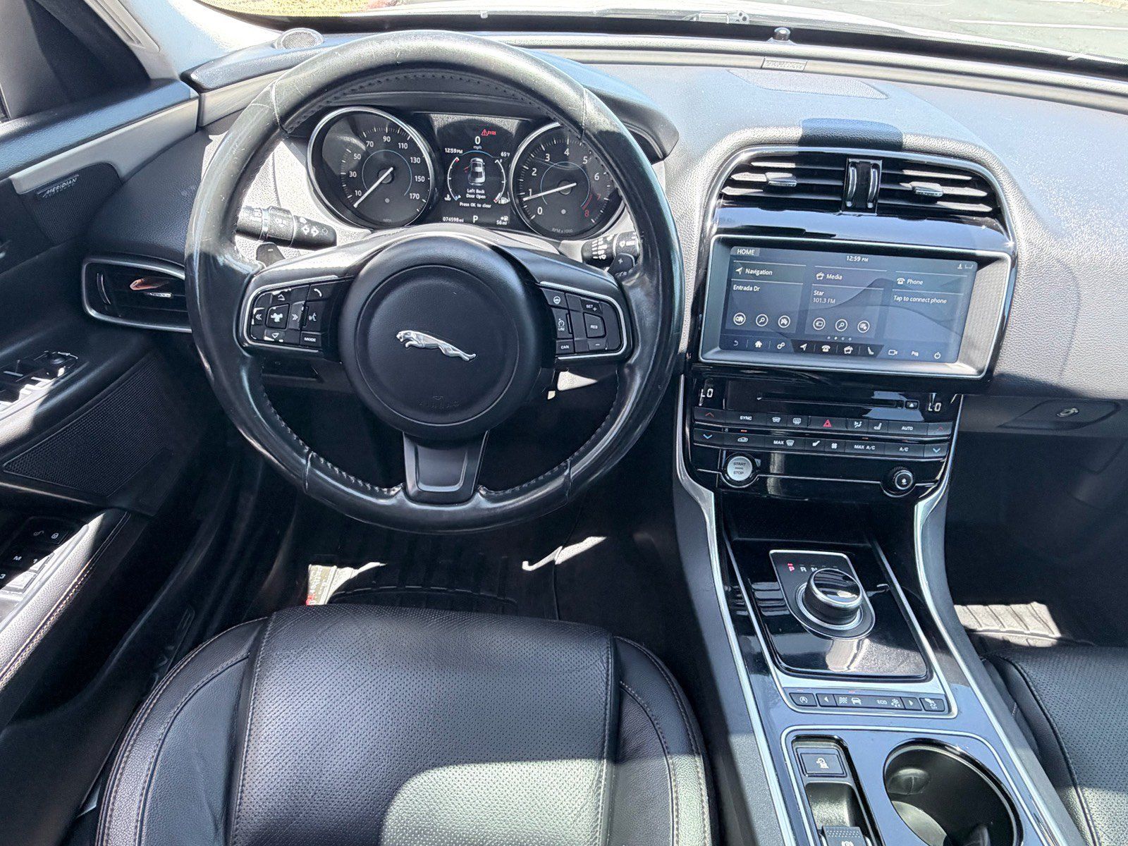 Used 2017 Jaguar XE Prestige AWD/4WD image 10