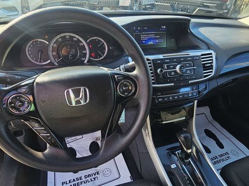 Used 2017 Honda Accord LX image 10