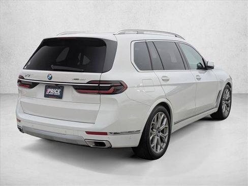 Used 2024 BMW X7 xDrive40i w/ Premium Package image 5
