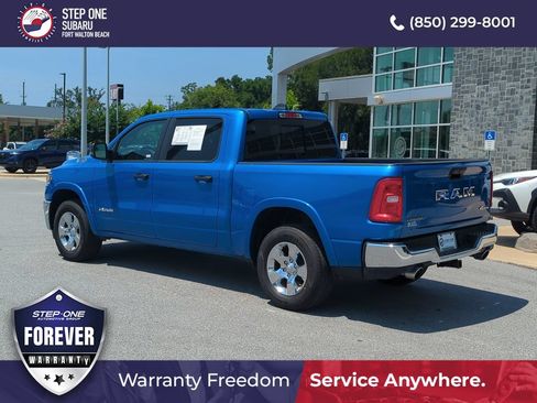 Used 2025 RAM 1500 Big Horn AWD/4WD image 5