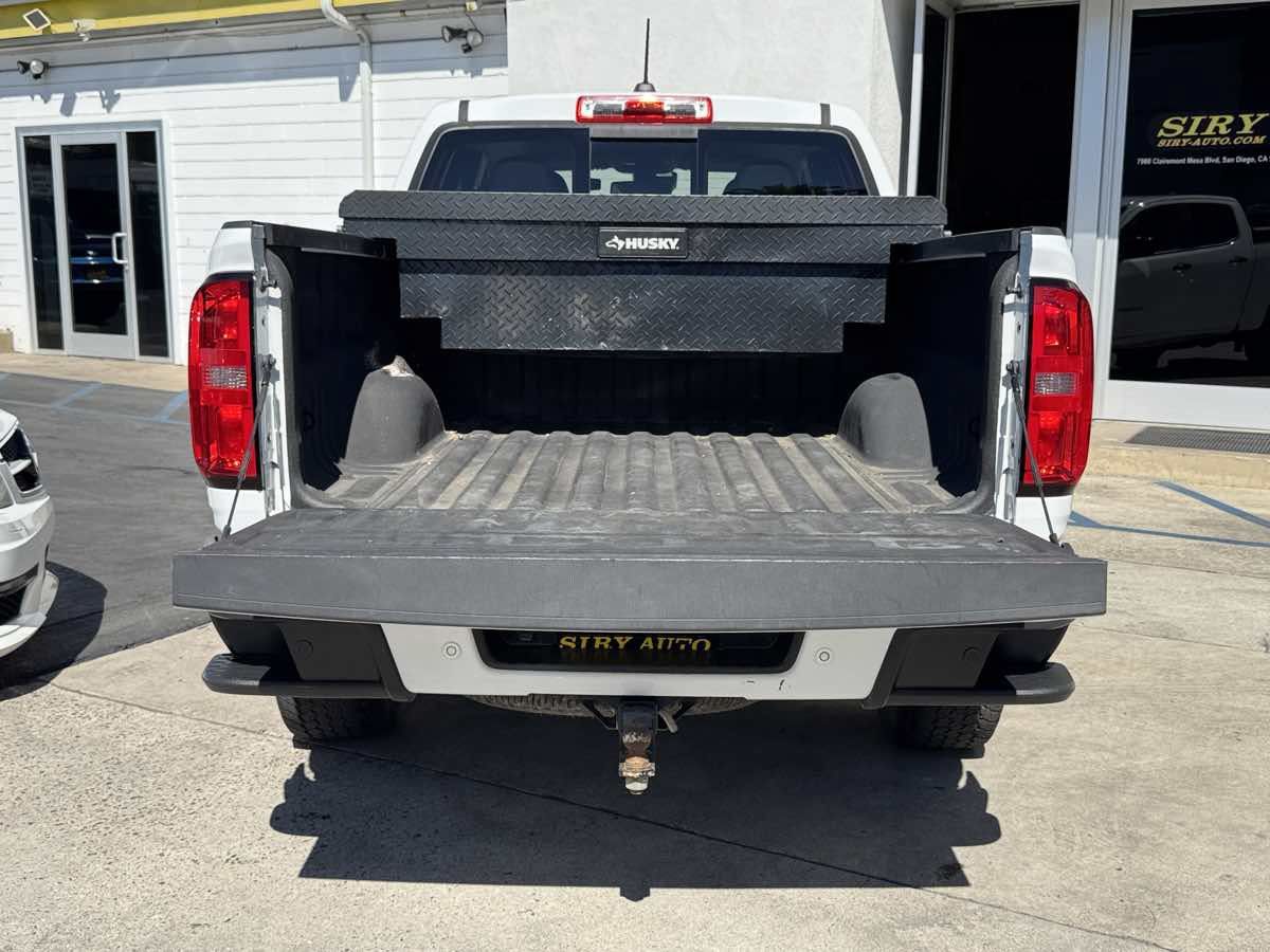 Used 2021 Chevrolet Colorado Z71 w/ Safety Package AWD/4WD image 12