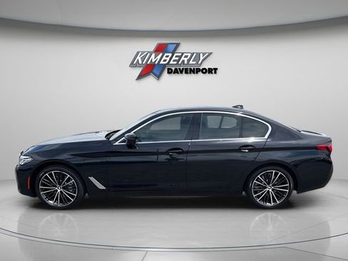Certified 2021 BMW 530e xDrive w/ Premium Package AWD/4WD image 2