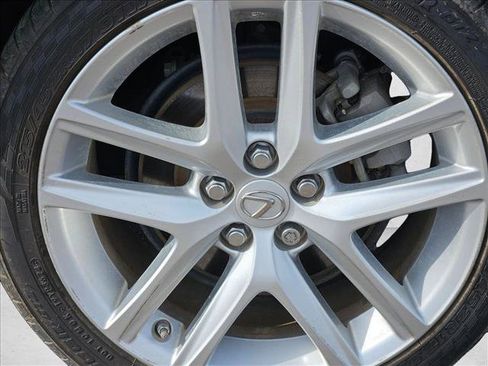 Used 2017 Lexus CT 200h w/ Seat Comfort Package image 9