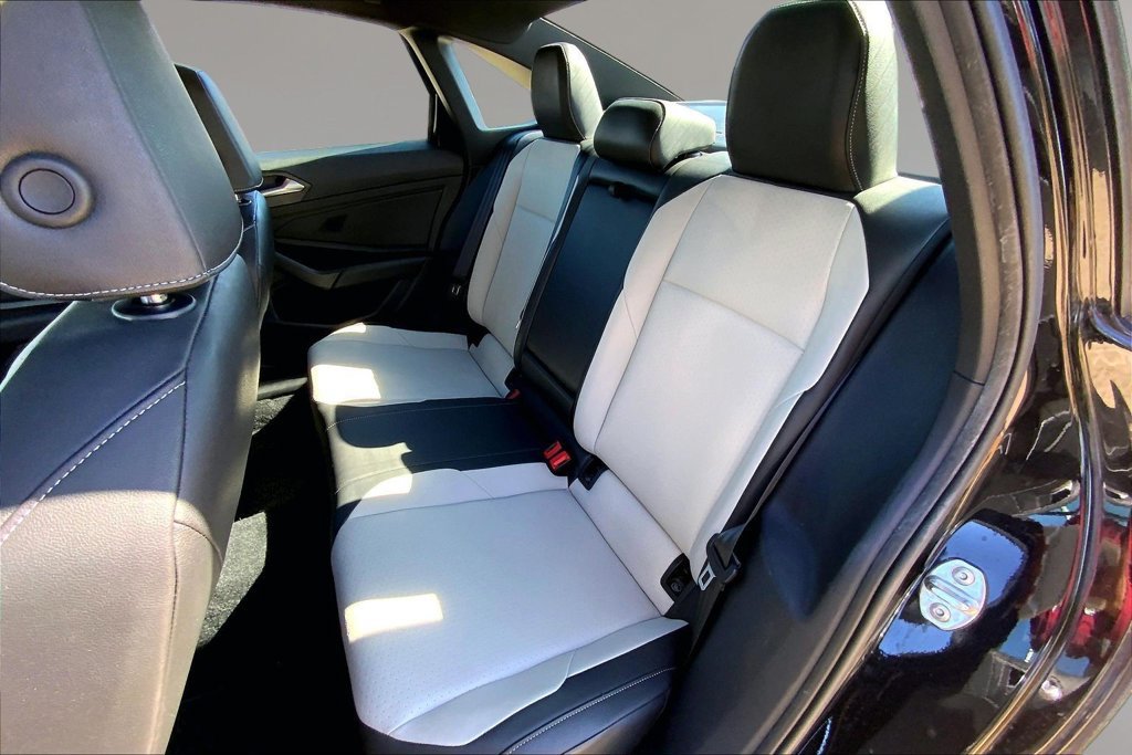 Used 2020 Volkswagen Jetta R-Line FWD image 24