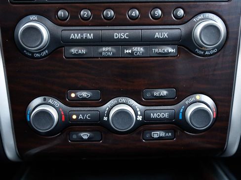 Used 2013 Nissan Pathfinder SL w/ SL Premium Pkg image 33