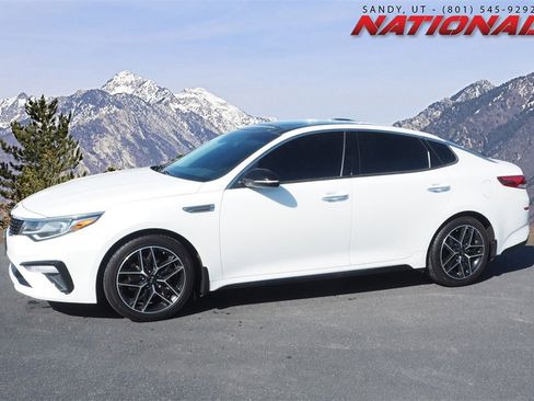 Used 2020 Kia Optima SE image 1
