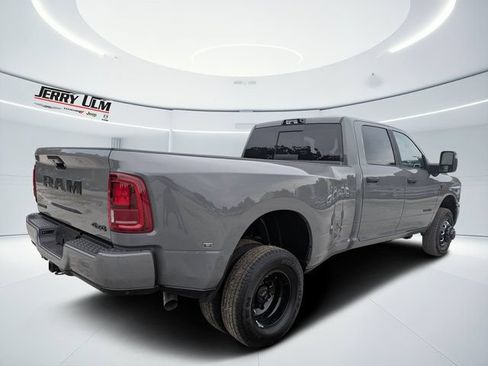 New 2026 RAM 3500 Big Horn AWD/4WD image 3