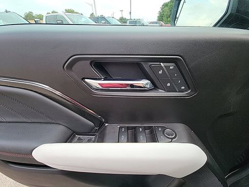 New 2025 GMC Canyon AT4 w/ AT4X Package image 14