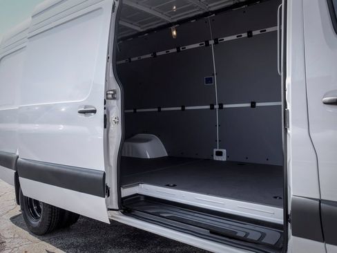 Used 2026 Mercedes-Benz Sprinter 3500 image 12