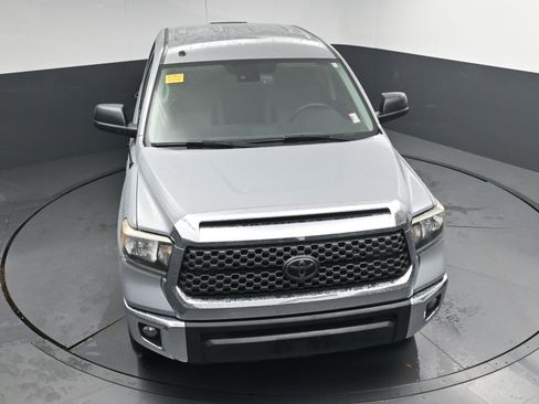 Used 2019 Toyota Tundra SR5 w/ SR5 Upgrade Package image 31