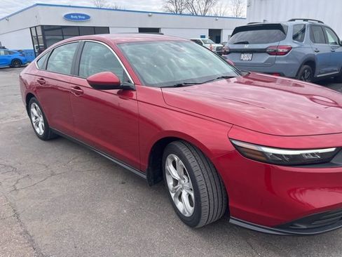 Used 2023 Honda Accord LX image 2