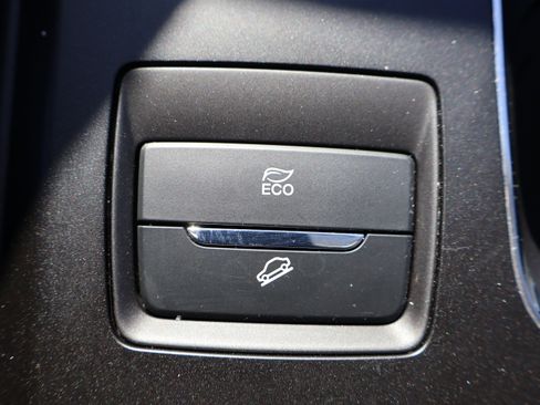 Used 2018 Ford Fusion S image 31